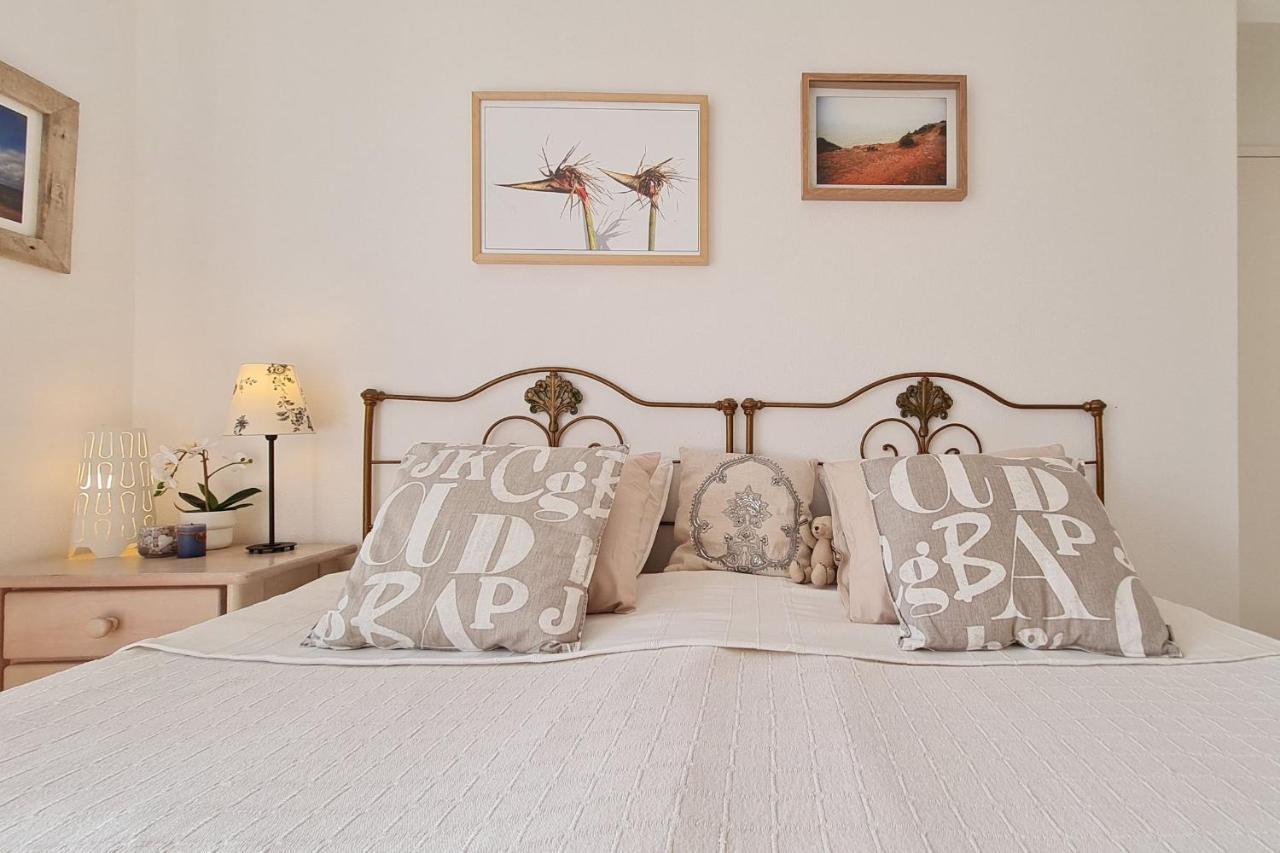 Sunny Apart W Balcony In Algarve By Lovelystay Ferragudo  Exteriör bild